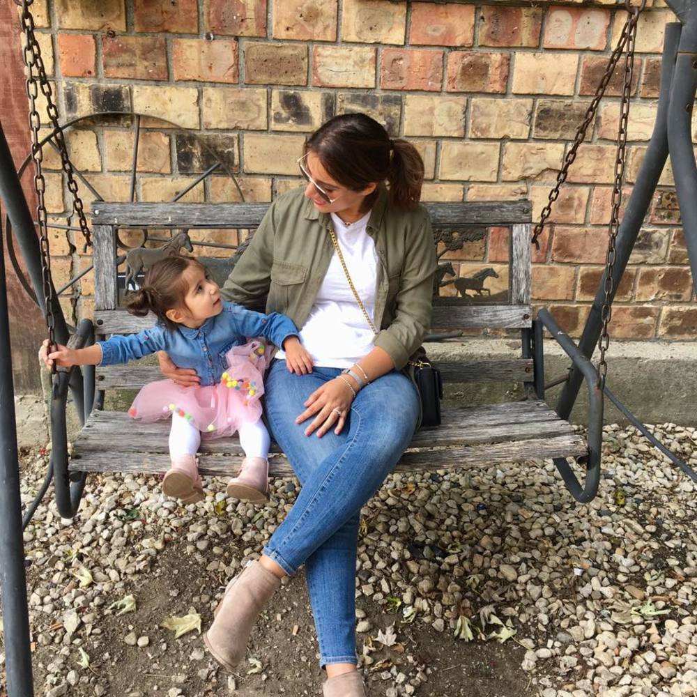 Meet your Posher, Karina